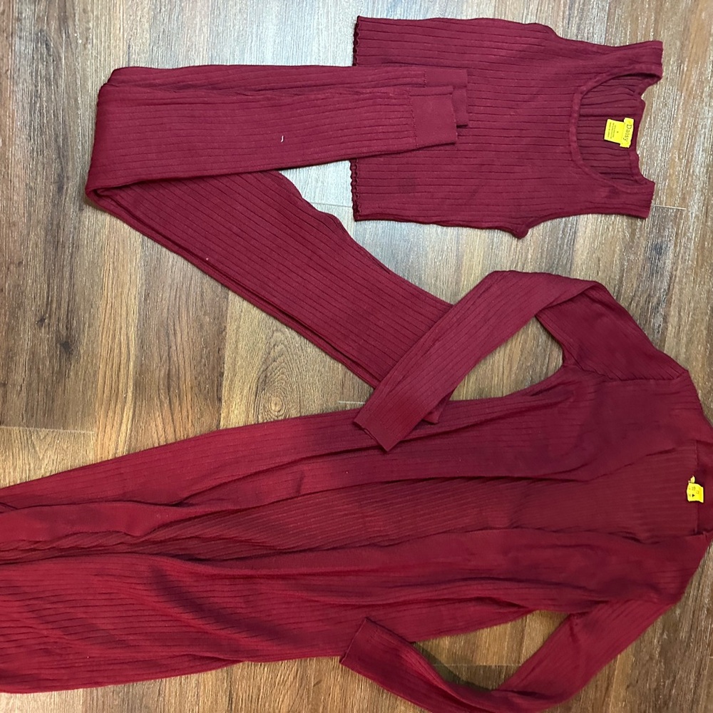 Burgundy Ribbed Knit Set - Picture 3 of 7